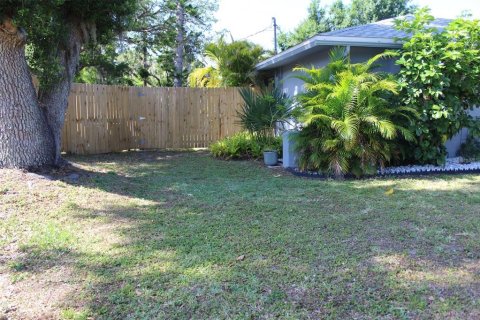 House in Port Charlotte, Florida 2 bedrooms, 126.63 sq.m. № 1386475 - photo 7