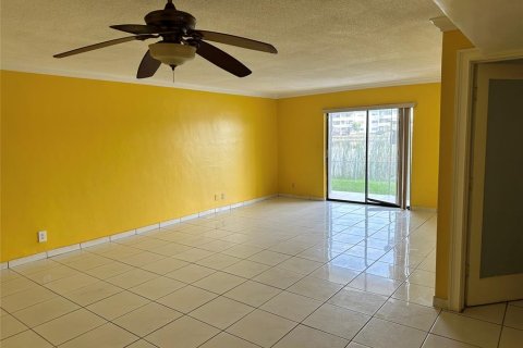 Condominio en venta en Sunrise, Florida, 2 dormitorios, 122.72 m2 № 629168 - foto 21