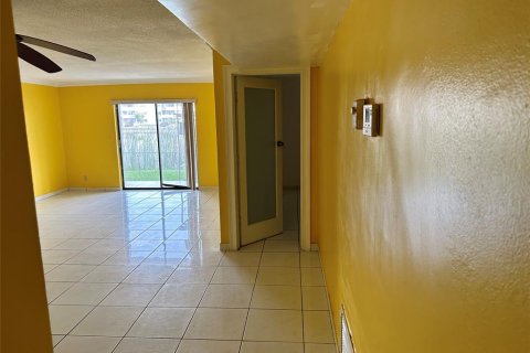 Condominio en venta en Sunrise, Florida, 2 dormitorios, 122.72 m2 № 629168 - foto 18