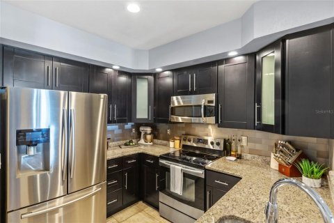 Condo in Orlando, Florida, 1 bedroom  № 1341830 - photo 10