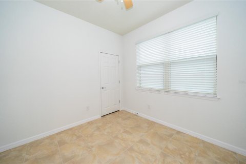 House in Land O' Lakes, Florida 2 bedrooms, 147.34 sq.m. № 1341795 - photo 24