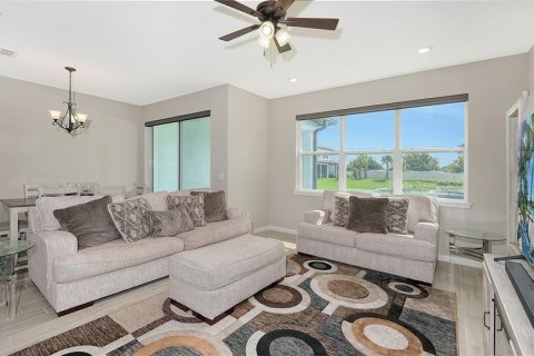 Adosado en venta en Saint Petersburg, Florida, 3 dormitorios, 176.05 m2 № 1341796 - foto 6