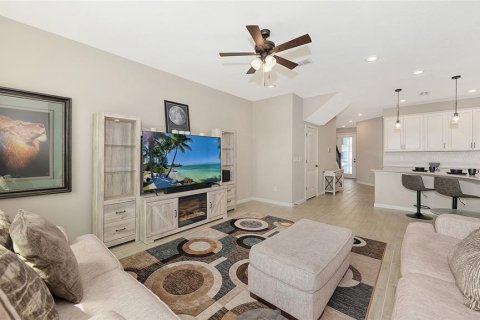 Adosado en venta en Saint Petersburg, Florida, 3 dormitorios, 176.05 m2 № 1341796 - foto 29