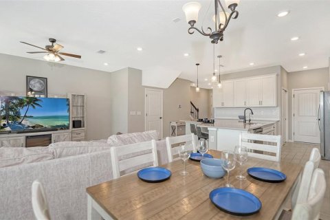 Adosado en venta en Saint Petersburg, Florida, 3 dormitorios, 176.05 m2 № 1341796 - foto 9