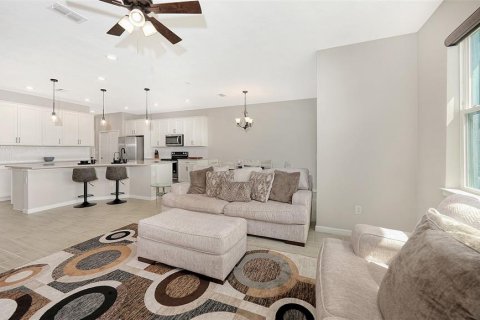 Adosado en venta en Saint Petersburg, Florida, 3 dormitorios, 176.05 m2 № 1341796 - foto 7