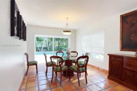 Villa ou maison à vendre à Miami, Floride: 4 chambres, 252.32 m2 № 1345305 - photo 6