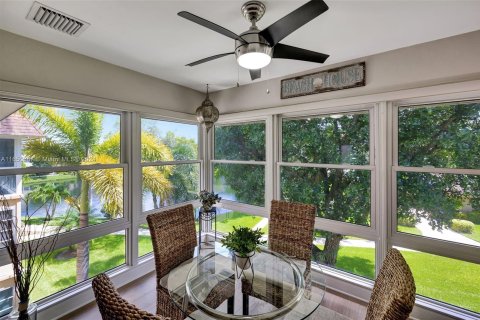 Condo in Lauderdale Lakes, Florida, 2 bedrooms  № 1345256 - photo 23