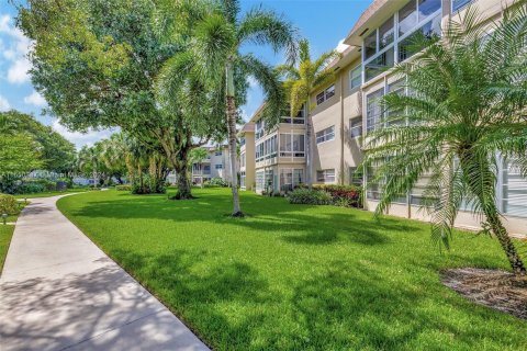 Condominio en venta en Lauderdale Lakes, Florida, 2 dormitorios, 87.7 m2 № 1345256 - foto 27