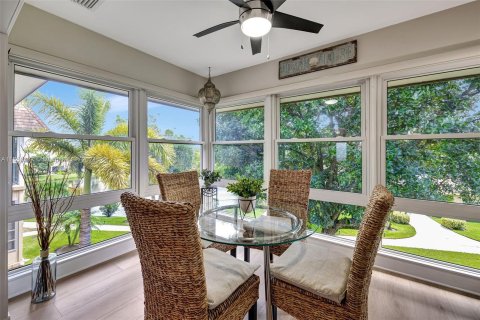 Condo in Lauderdale Lakes, Florida, 2 bedrooms  № 1345256 - photo 9