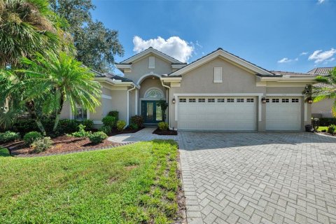 Villa ou maison à vendre à North Port, Floride: 3 chambres, 242.29 m2 № 1396342 - photo 2