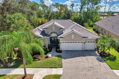 Villa ou maison à vendre à North Port, Floride: 3 chambres, 242.29 m2 № 1396342 - photo 1