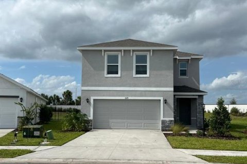 House in Bradenton, Florida 4 bedrooms, 209.96 sq.m. № 1396338 - photo 7