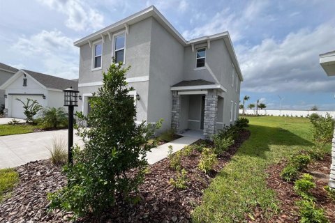 House in Bradenton, Florida 4 bedrooms, 209.96 sq.m. № 1396338 - photo 6