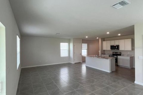 House in Bradenton, Florida 4 bedrooms, 209.96 sq.m. № 1396338 - photo 13