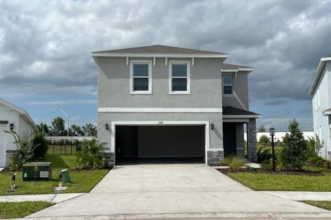 House in Bradenton, Florida 4 bedrooms, 209.96 sq.m. № 1396338 - photo 1