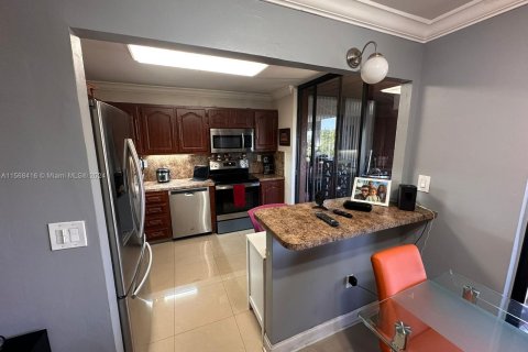 Condominio en venta en Miami, Florida, 2 dormitorios, 89.28 m2 № 1117456 - foto 4