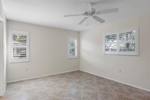 Купить виллу или дом в Сарасота, Флорида 5 комнат, 112.41м2, № 941679 - фото 10