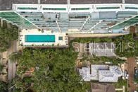 Condo in Orlando, Florida, 2 bedrooms  № 1198325 - photo 2