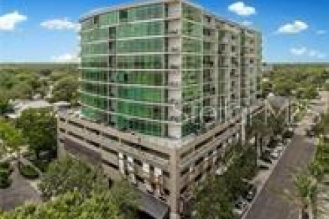 Condominio en venta en Orlando, Florida, 2 dormitorios, 111.3 m2 № 1198325 - foto 1