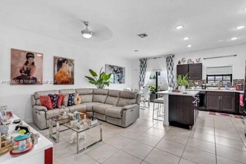 Casa en venta en Florida City, Florida, 3 dormitorios, 131.74 m2 № 1128175 - foto 7