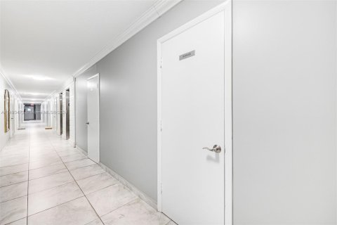 Copropriété à vendre à Hollywood, Floride: 2 chambres, 133.78 m2 № 1092453 - photo 30