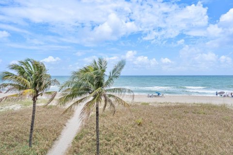 Copropriété à vendre à Pompano Beach, Floride: 1 chambre, 103.68 m2 № 1159584 - photo 11