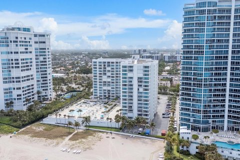 Condo in Pompano Beach, Florida, 1 bedroom  № 1159584 - photo 29