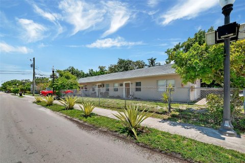 Immobilier commercial à vendre à Fort Lauderdale, Floride № 965722 - photo 2