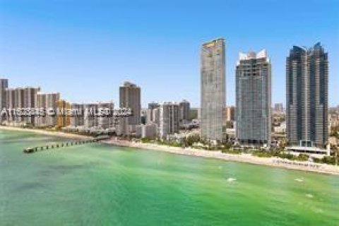 Condo in Sunny Isles Beach, Florida, 3 bedrooms  № 1289097 - photo 8