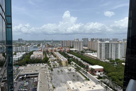 Condo in Sunny Isles Beach, Florida, 3 bedrooms  № 1289097 - photo 10