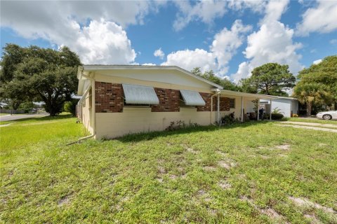 Villa ou maison à vendre à Titusville, Floride: 3 chambres, 112.97 m2 № 1349563 - photo 2