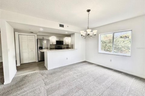 Condo in Casselberry, Florida, 2 bedrooms  № 1382935 - photo 20