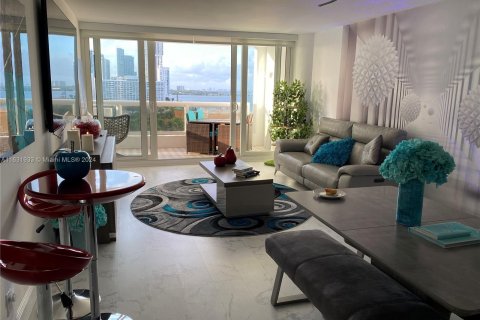 Copropriété à vendre à Miami, Floride: 1 chambre, 99.03 m2 № 1292489 - photo 1