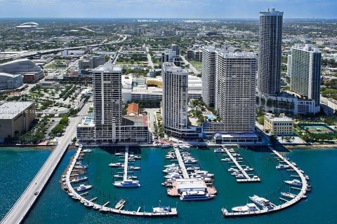 Copropriété à vendre à Miami, Floride: 1 chambre, 99.03 m2 № 1292489 - photo 17