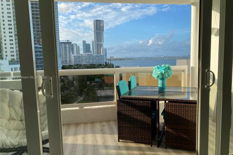 Copropriété à vendre à Miami, Floride: 1 chambre, 99.03 m2 № 1292489 - photo 2