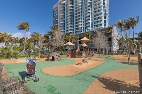 Condominio en venta en Miami Beach, Florida, 1 dormitorio, 93.46 m2 № 1292519 - foto 20