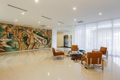 Condominio en venta en Miami Beach, Florida, 1 dormitorio, 93.46 m2 № 1292519 - foto 12