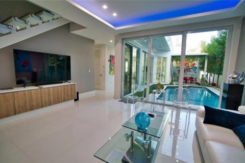 Casa en venta en Fort Lauderdale, Florida, 5 dormitorios, 743.22 m2 № 1121210 - foto 18