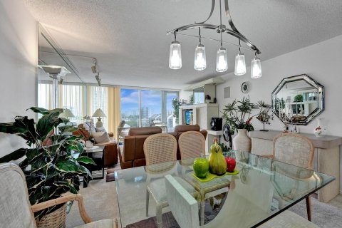 Copropriété à vendre à Highland Beach, Floride: 2 chambres, 131.18 m2 № 1121212 - photo 10