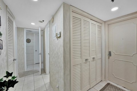 Copropriété à vendre à Highland Beach, Floride: 2 chambres, 131.18 m2 № 1121212 - photo 6