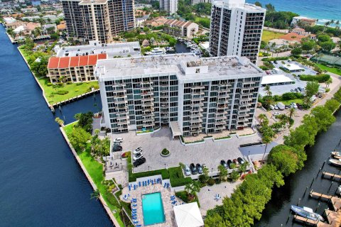 Condo in Highland Beach, Florida, 2 bedrooms  № 1121212 - photo 30