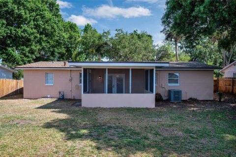 House in Cocoa, Florida 3 bedrooms, 130.43 sq.m. № 1200380 - photo 26