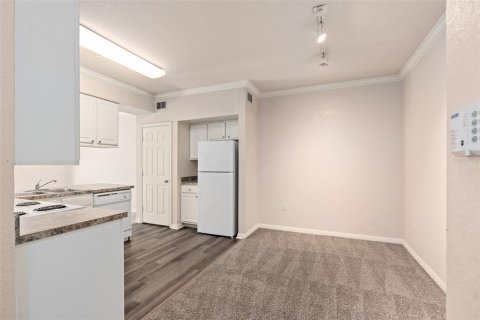 Condo in Orlando, Florida, 1 bedroom  № 1140301 - photo 4