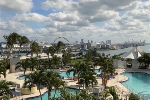 Condominio en venta en Miami, Florida, 2 dormitorios, 98.29 m2 № 1386213 - foto 10