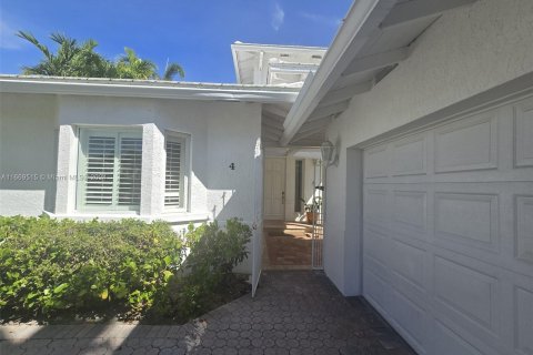 House in Key Biscayne, Florida 4 bedrooms, 316.61 sq.m. № 1386262 - photo 2