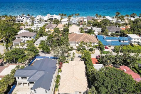 Villa ou maison à vendre à Fort Lauderdale, Floride: 3 chambres, 232.26 m2 № 1163063 - photo 1