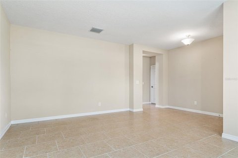 Casa en venta en Groveland, Florida, 4 dormitorios, 237.83 m2 № 1337383 - foto 9