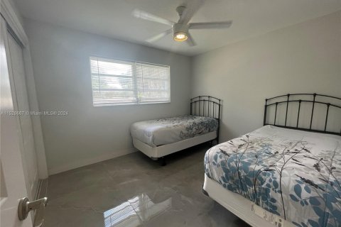 Condo in Dania Beach, Florida, 2 bedrooms  № 993883 - photo 6