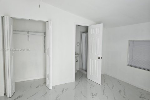 Villa ou maison à vendre à Miami, Floride: 3 chambres, 146.79 m2 № 1328876 - photo 28