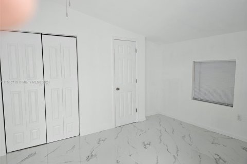 Casa en venta en Miami, Florida, 3 dormitorios, 146.79 m2 № 1328876 - foto 27